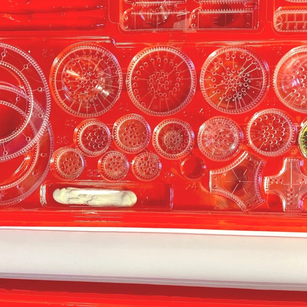 ⁠Super Spirograph 50th Anniversary Design Set Kahootz 75+ Pc Gold Wheel *READ⁠